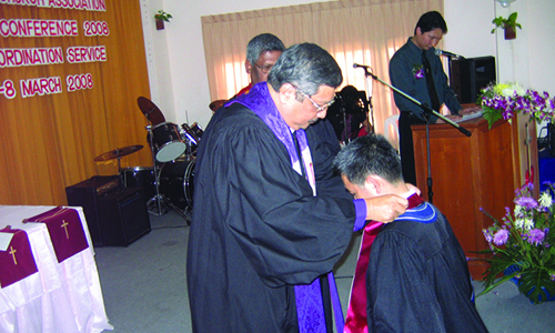 Bishop ordains the fi rst Methodist Elder in Thailand