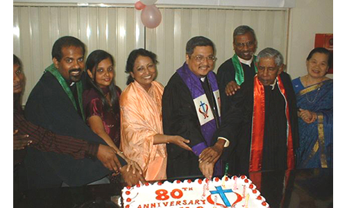 Continue to seek God,  Bishop tells congregation
