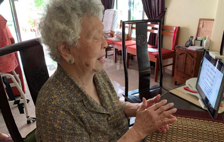 Age is just a number – Meeting a 93-year-old Zoomer