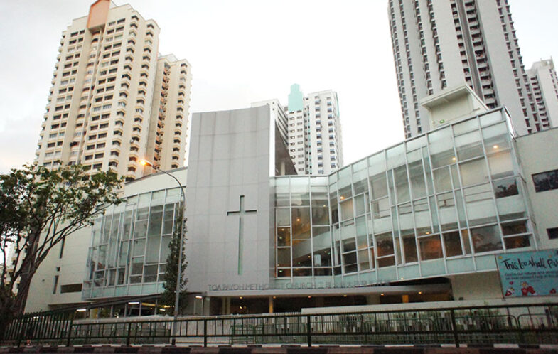Leading the community to Christ