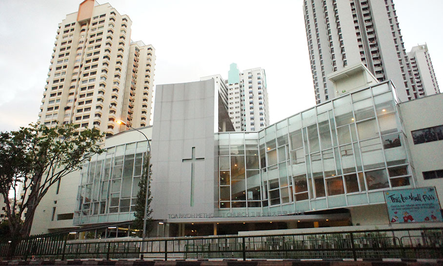 Leading the community to Christ