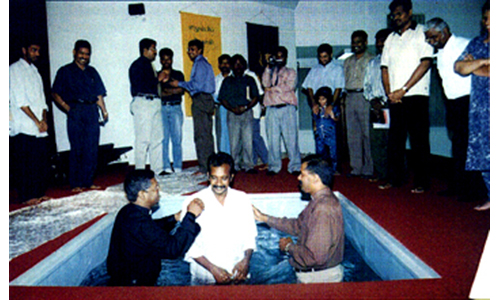 Tamil MC ministers to Telugu-speaking workers