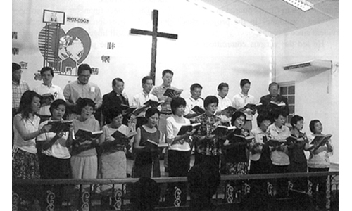 Kampar Chinese MC donates anniversary funds to local schools