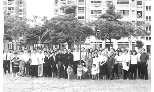 Ground-breaking service for Living Hope MC
